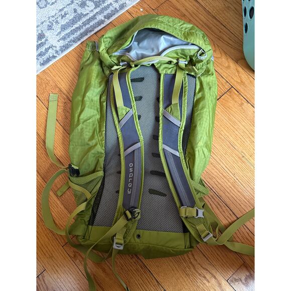osprey backpack 18x14x8 provides additional security and comfort on the trail Spirit, American Airline, Frontier Travel